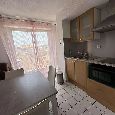 : 2 Chambres, Balcon, Ascenseur - Fr-1-229b-90